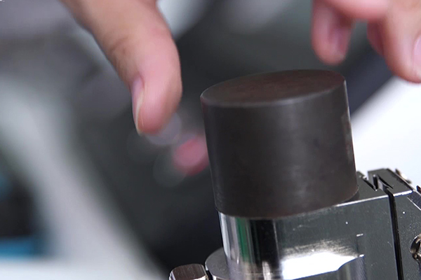 移動(dòng)式直讀光譜儀的檢測(cè)